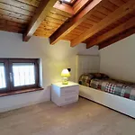Robinia By Interhome Lägenhet Gera Lario
