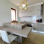 Robinia By Interhome Lägenhet