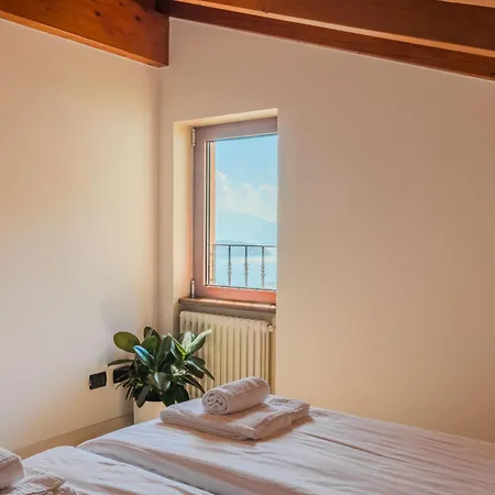 Lägenhet Robinia By Interhome *