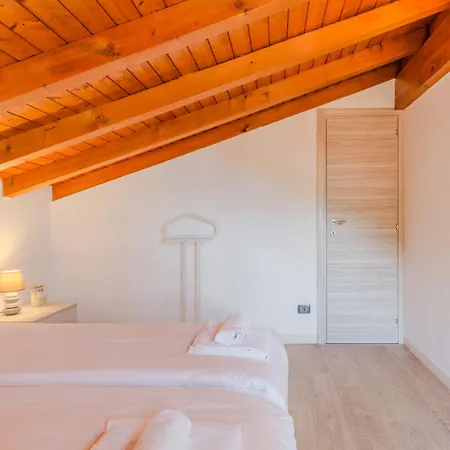 Robinia By Interhome Lägenhet