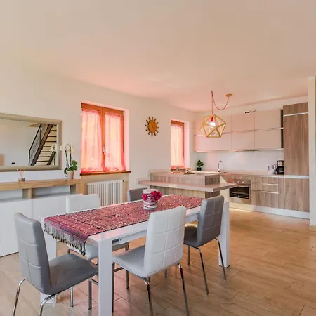 Robinia By Interhome Gera Lario