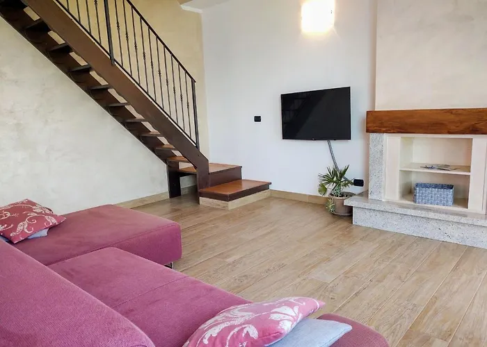 Robinia By Interhome * Gera Lario