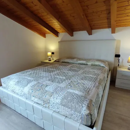 Robinia By Interhome * Gera Lario